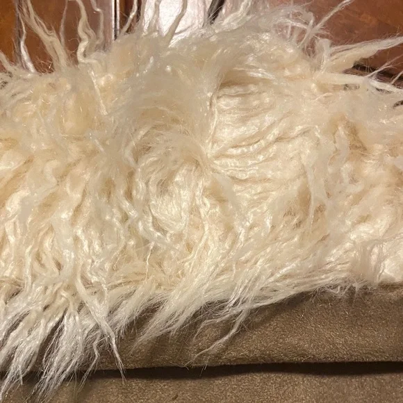 Stevie Suede Vegan Long Vest with Faux Fur Trim  Size Small - Picture 10 of 10